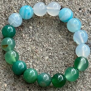Elegant Green and Blue Agate Beaded Bracelet